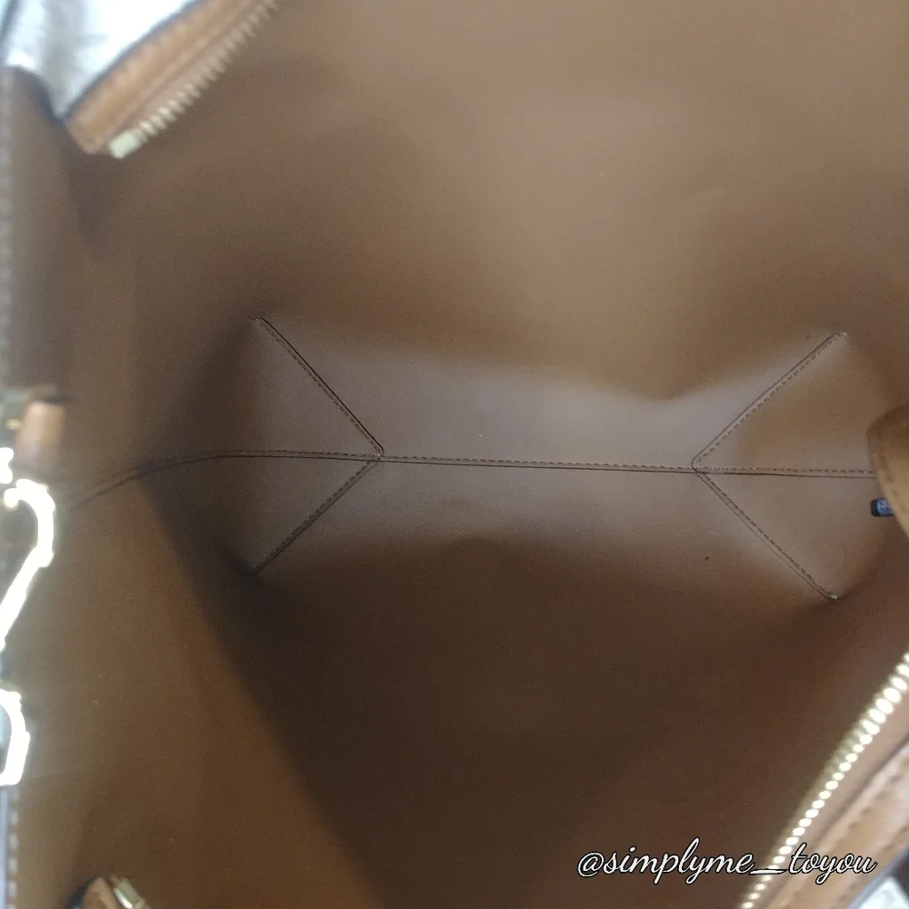 Michael Kors Vanilla Leather Jet Set Tote